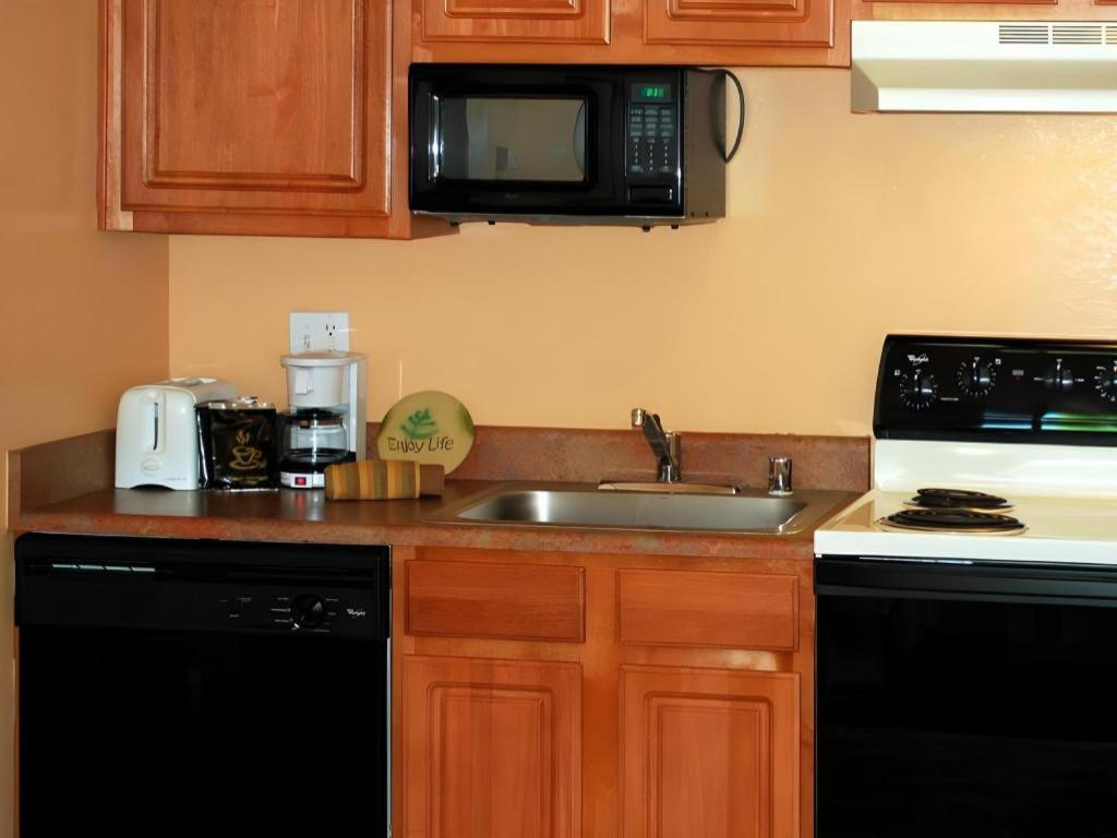 Nellis Suites At Main Gate Hotel Las Vegas Luaran gambar